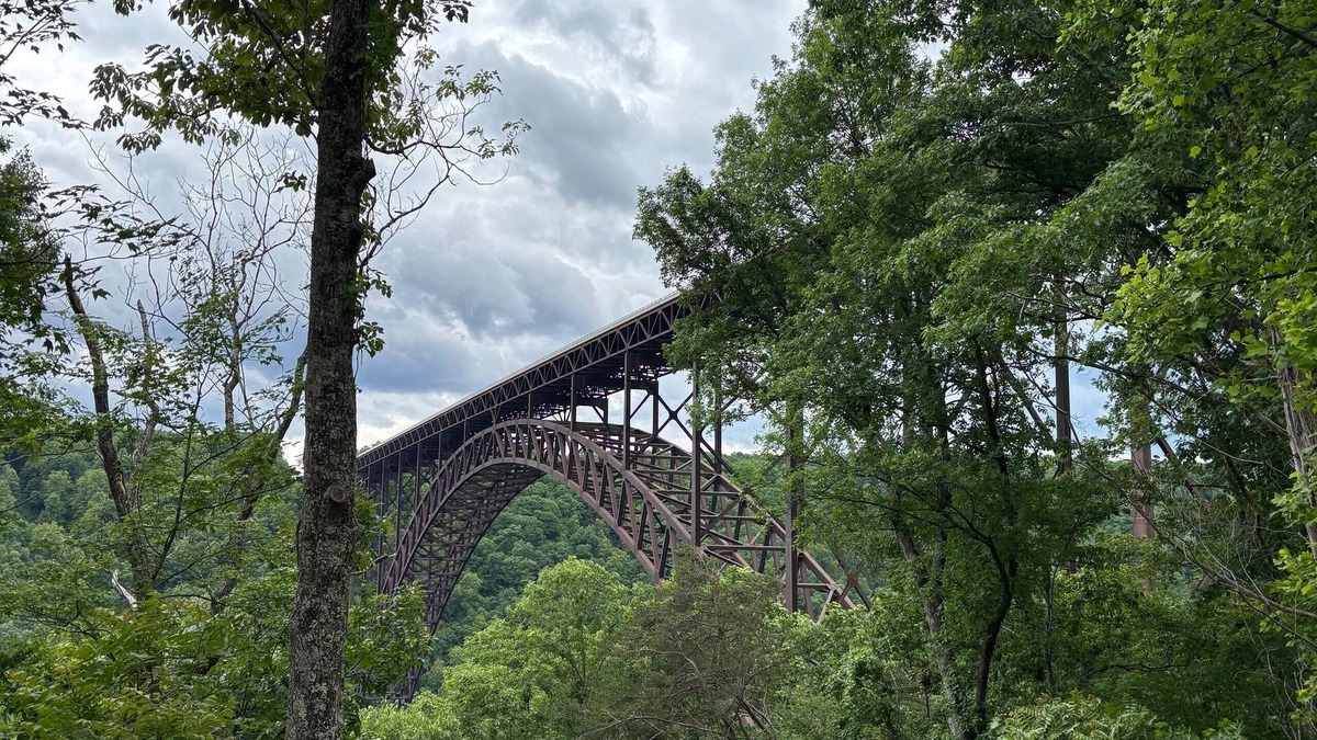 Town of New Haven House | Cozy RV, New River and hiking trails nearby. Peaceful and quiet deer visits freq