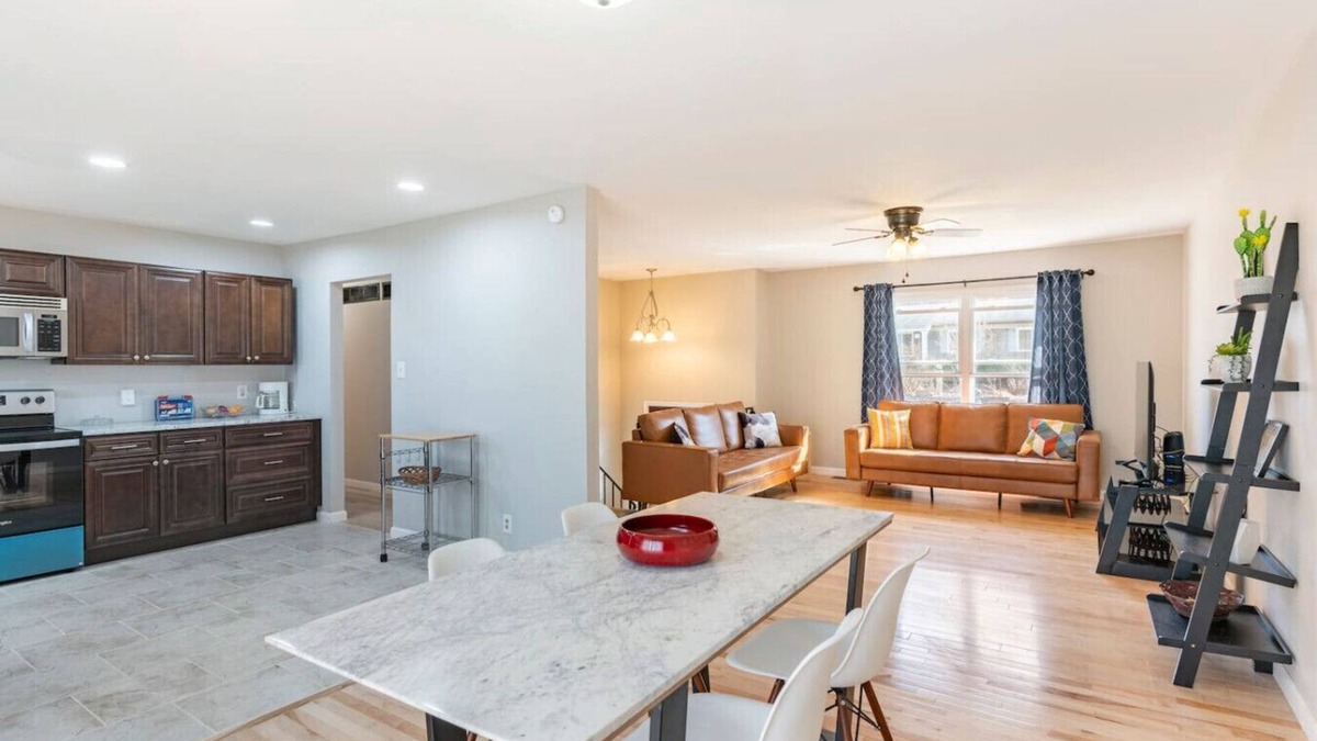 Fenton House | Cozy & Safe - 6 beds - mins from shopping &stores