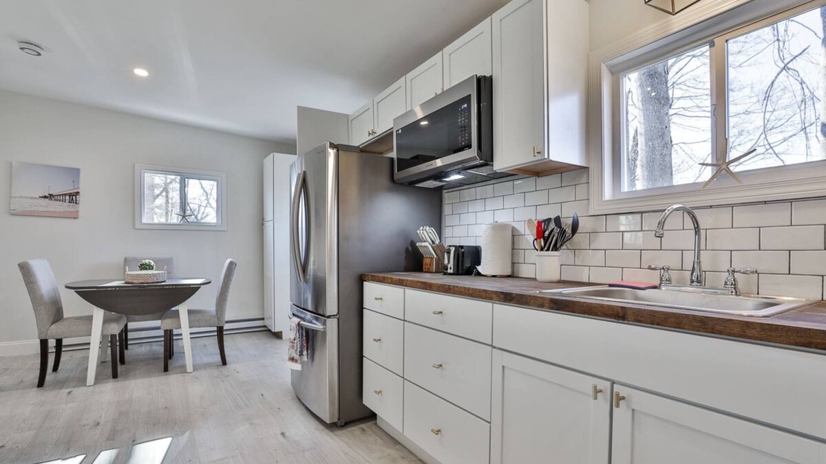 Salem Apartment | Cozy Salem Studio Near Tuscan Village & Boston