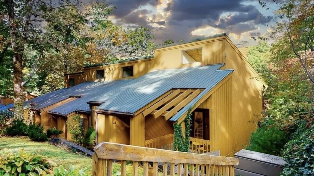 Sapphire House | Cozy Sapphire Townhome