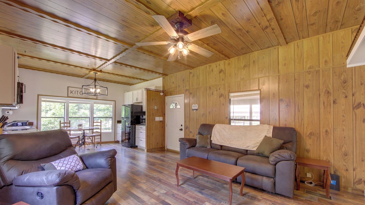 Sardis House | Cozy Sardis Vacation Rental ~ 3 Mi to Water!
