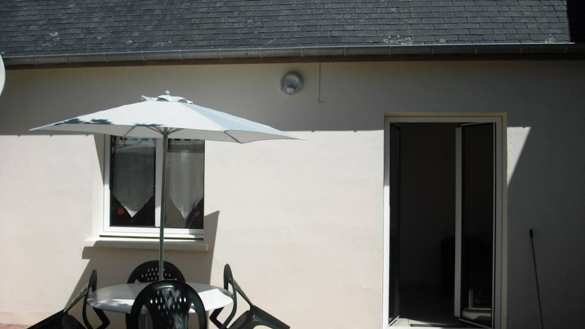 Surtainville Cottage | Cozy Seaside House in Surtainville - 2BR, Terrace, BBQ, Pet-Friendly, Close to Dunes