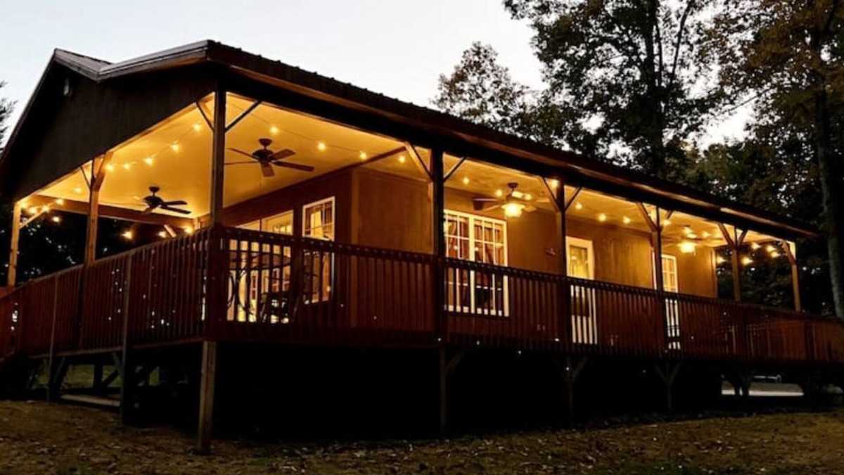 Mocksville Cabin | Cozy Secluded Cabin on 50 Acre Horse Ranch