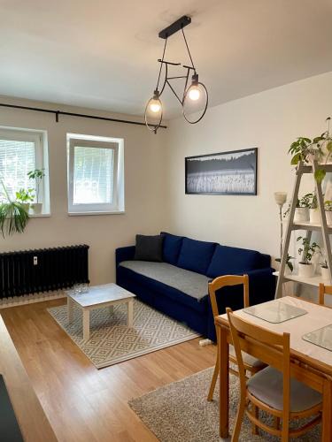 Ruzinov Apartment | Cozy Self check-in Apartment in vibrant Ruzinov area, Komárnická 42, Bratislava