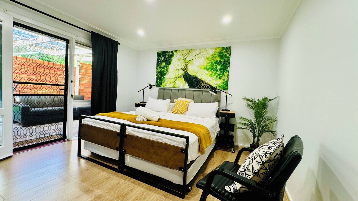 Wantirna South House | Cozy Self-contained Flat 5mins Walk to Shopping center