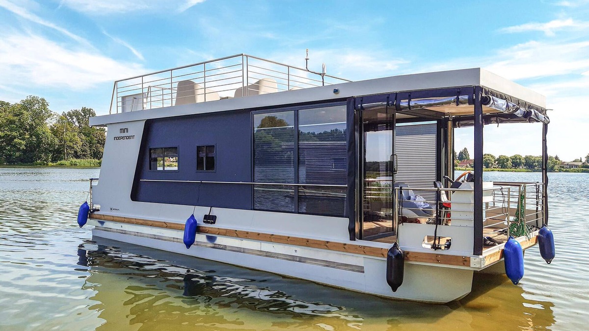 Havelsee Boat Rental | Cozy ship in Havelsee OT Kützkow