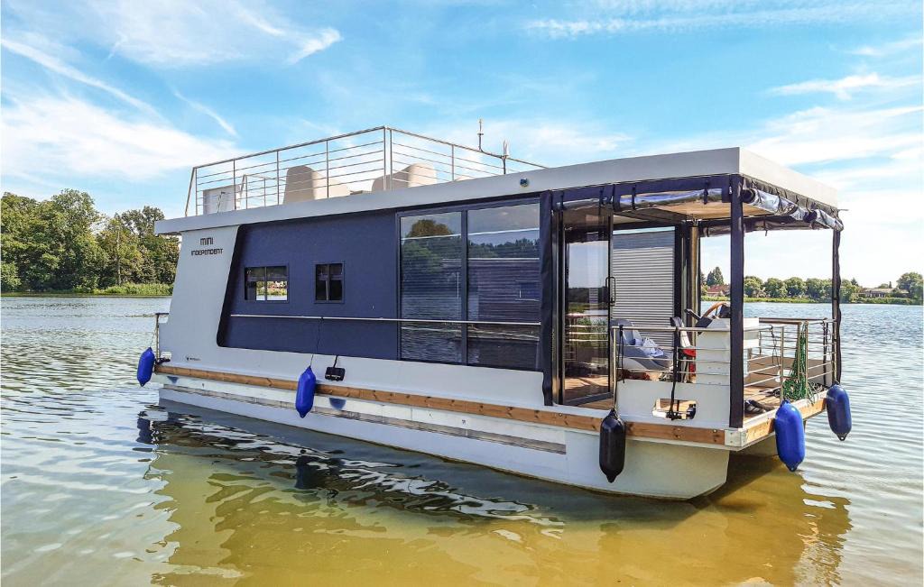 Havelsee Boat Rental | Cozy Ship In Havelsee Ot Kützkow
