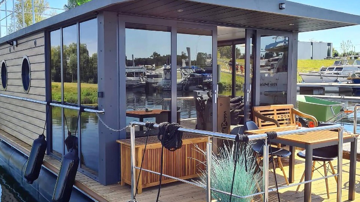 Ophoven Boat Rental | Cozy ship in Ophoven with lake view