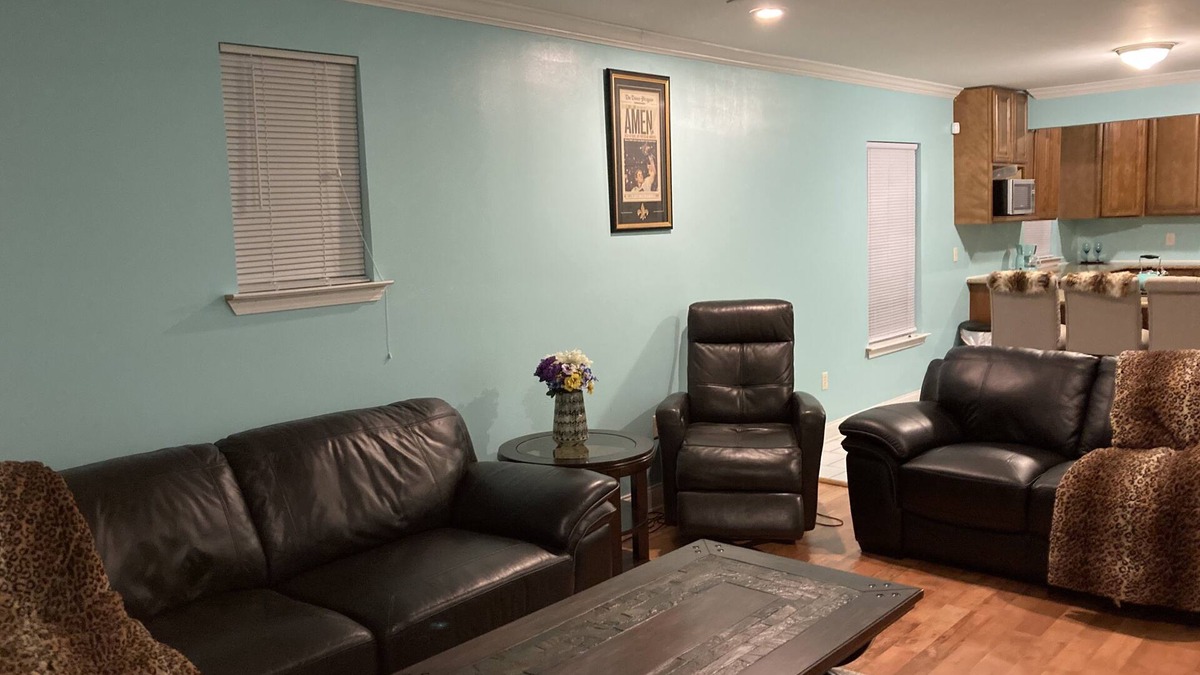 Fairgrounds House | Cozy single family house with all the comfortable amenity downtown New Orleans.