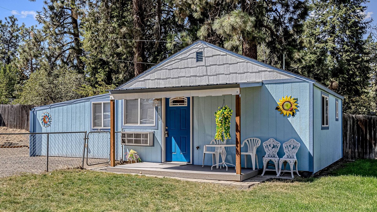 Spokane Valley House | Cozy, Single-Level, Dog-Friendly House w/ Free WiFi & a Private Washer/Dryer