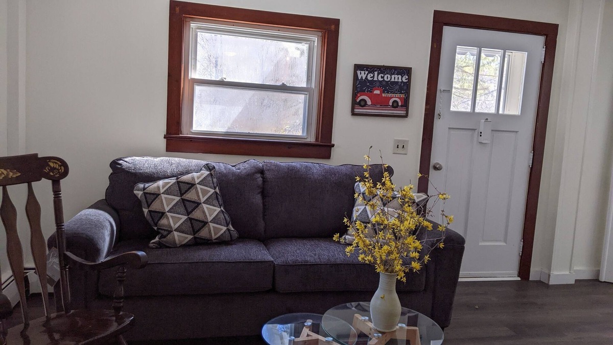 Fleischmanns Apartment | Cozy Ski Apartment 1 mile from Belleayre Mountain.