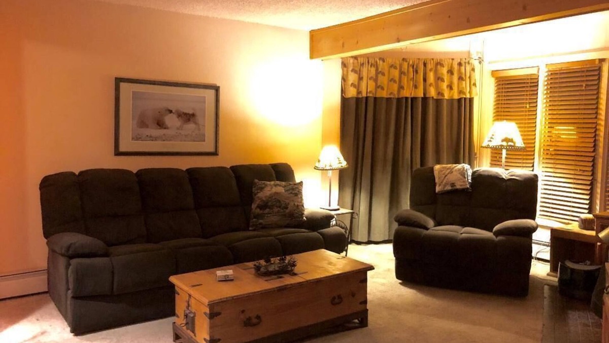 Boulder Ridge Condo | Cozy Ski Condo at Peak Eight