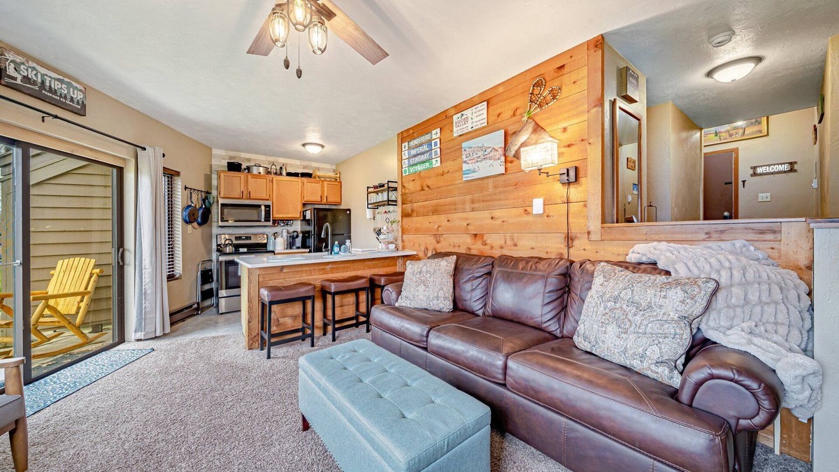 Jefferson Township Condo | Cozy Ski Condo with Pond View