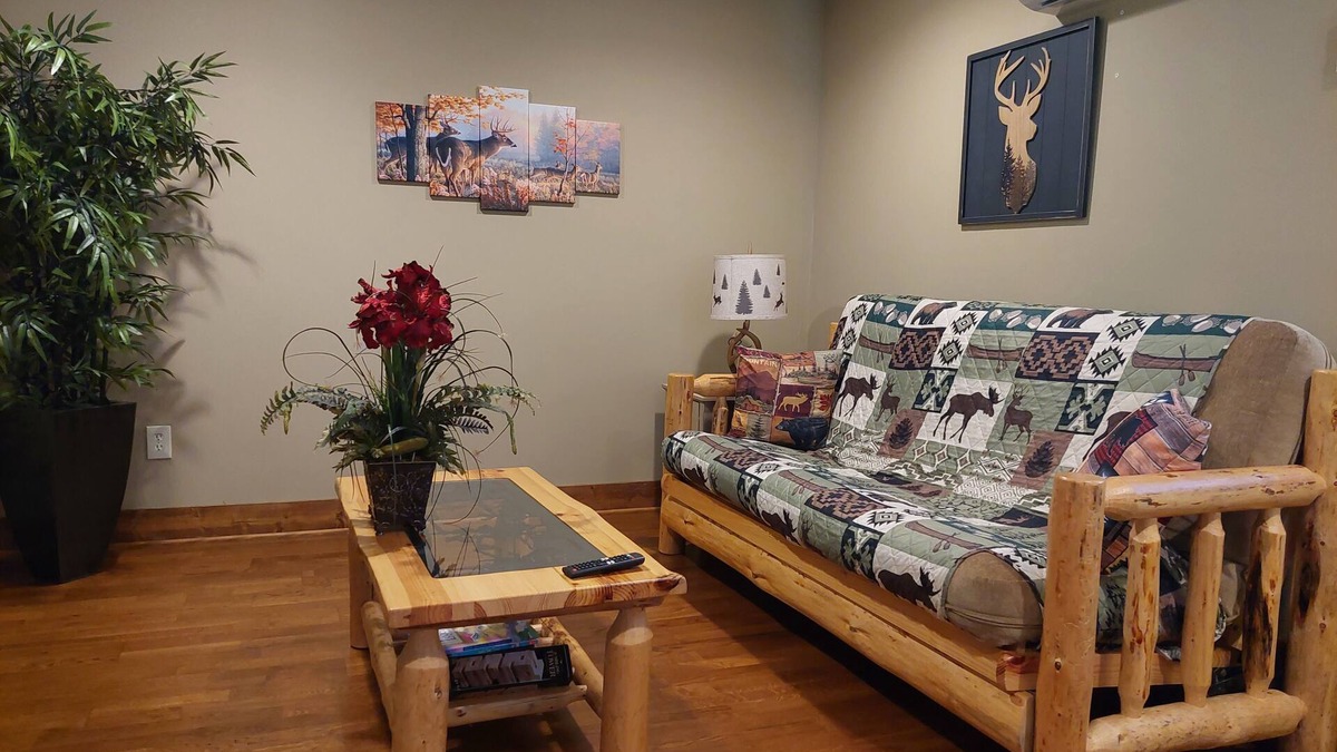 Blowing Rock Cabin | Cozy ski retreat, close to Appalachian ski mountain in blowing rock and boone