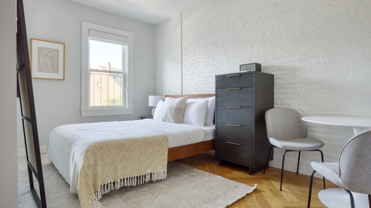 Columbus Apartment | Cozy South End Studio near T, Shops + Dining, by Blueground