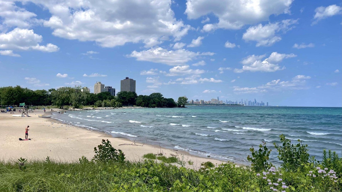 South Shore House | Cozy South Shore Bungalow – Near Lake, Downtown & Attractions!