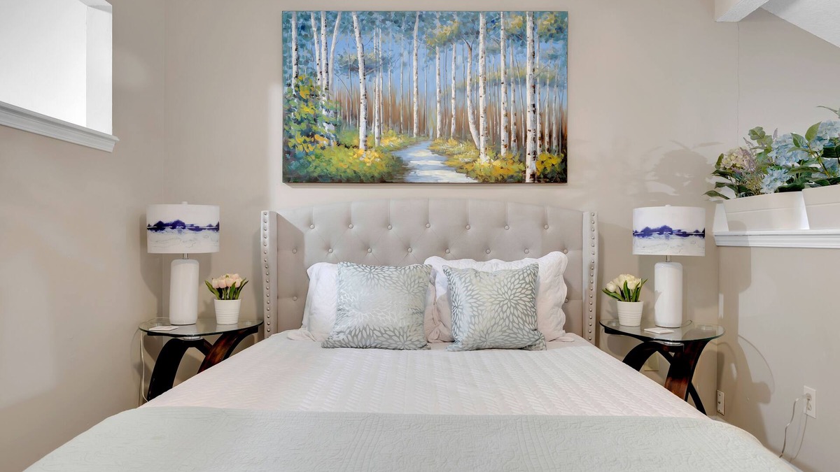 Arlington Apartment | Cozy spacious 2 bedrooms 2 bathrooms near beach