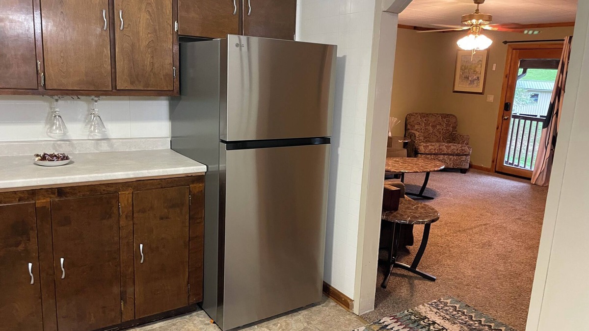Dice Apartment | Cozy spacious 3-bedroom apartment in lovely Hazard with WiFI