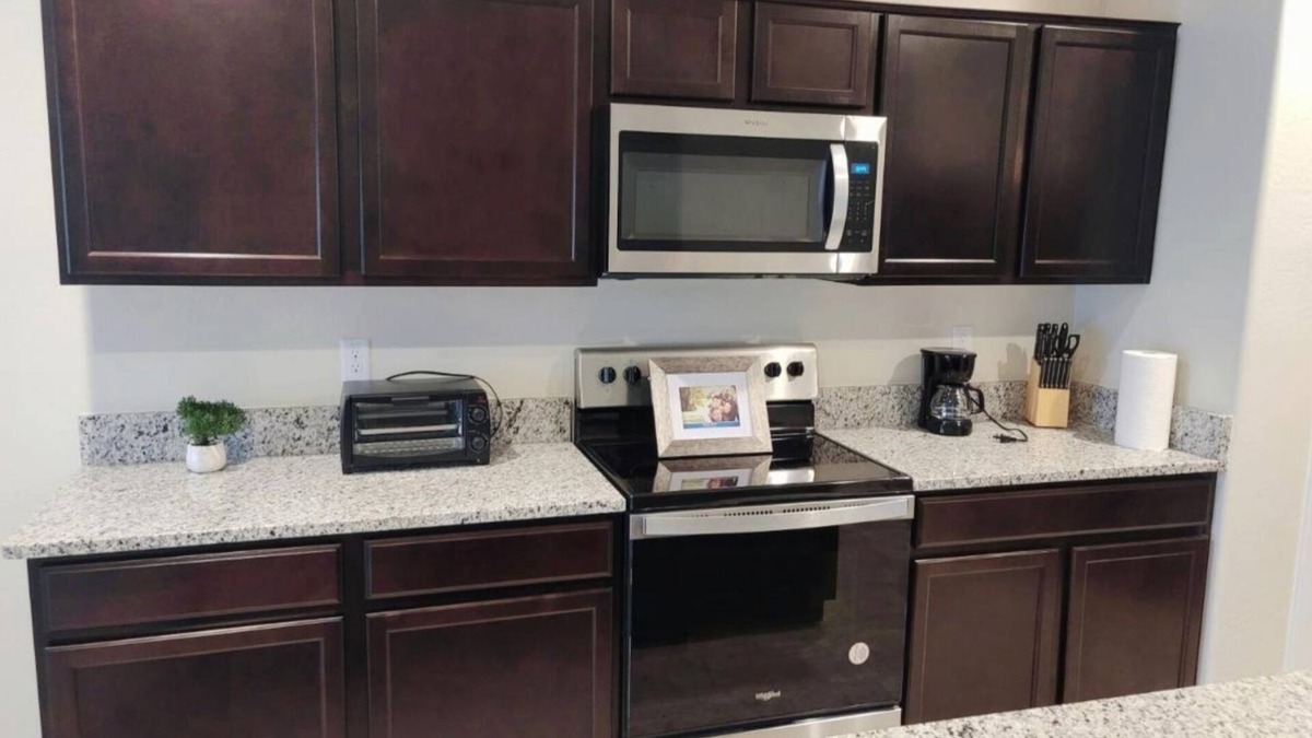 Tuscano House | Cozy, spacious 5 bedroom house