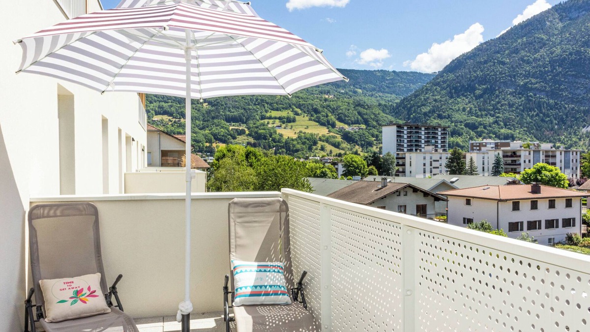 Cluses Apartment | Cozy, Spacious condo with balcony and beautiful serene mountain views.