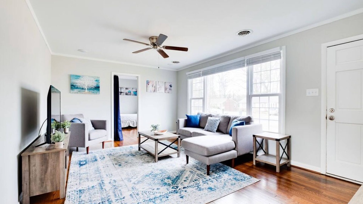Tuckahoe House | Cozy, spacious full furnished home! Large, private back yard!