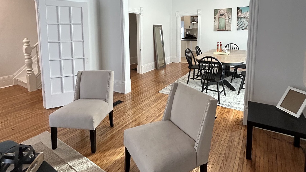 Brandon House | Cozy spacious house in Brandon, Mb. Five minutes from many amenities!