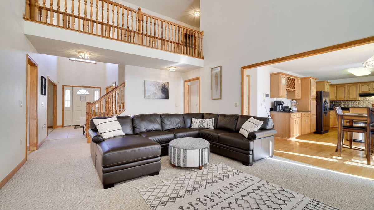 Tobyhanna House | Cozy Spacious Luxury Home with lots of Positivity!