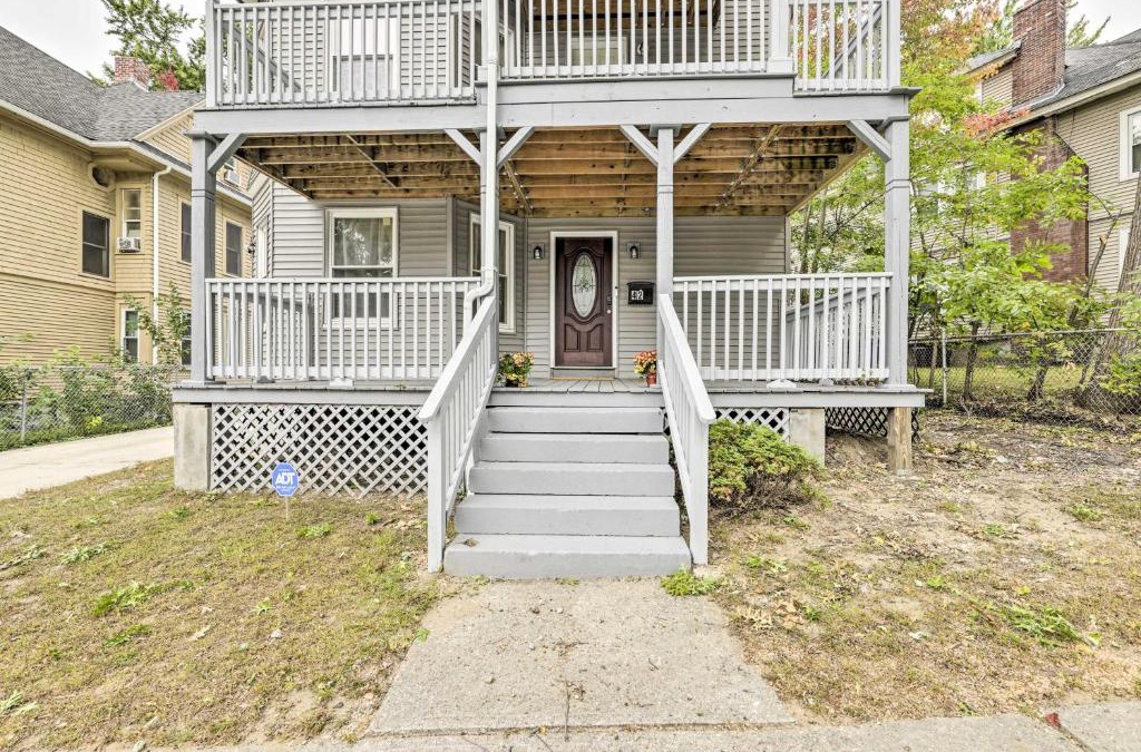 Memorial Square Apartment | Cozy Springfield Apartment, Close to Parks!