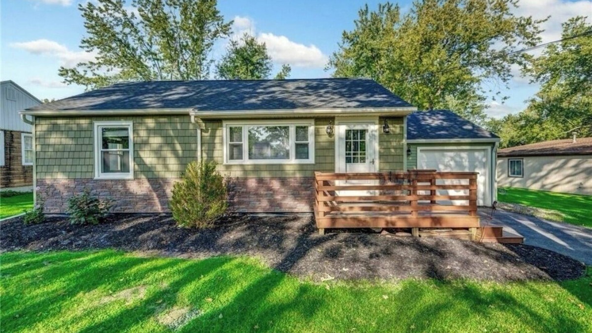 Orchard Park House | Cozy Stay at Home in Orchard Park- Near Bills Stadium