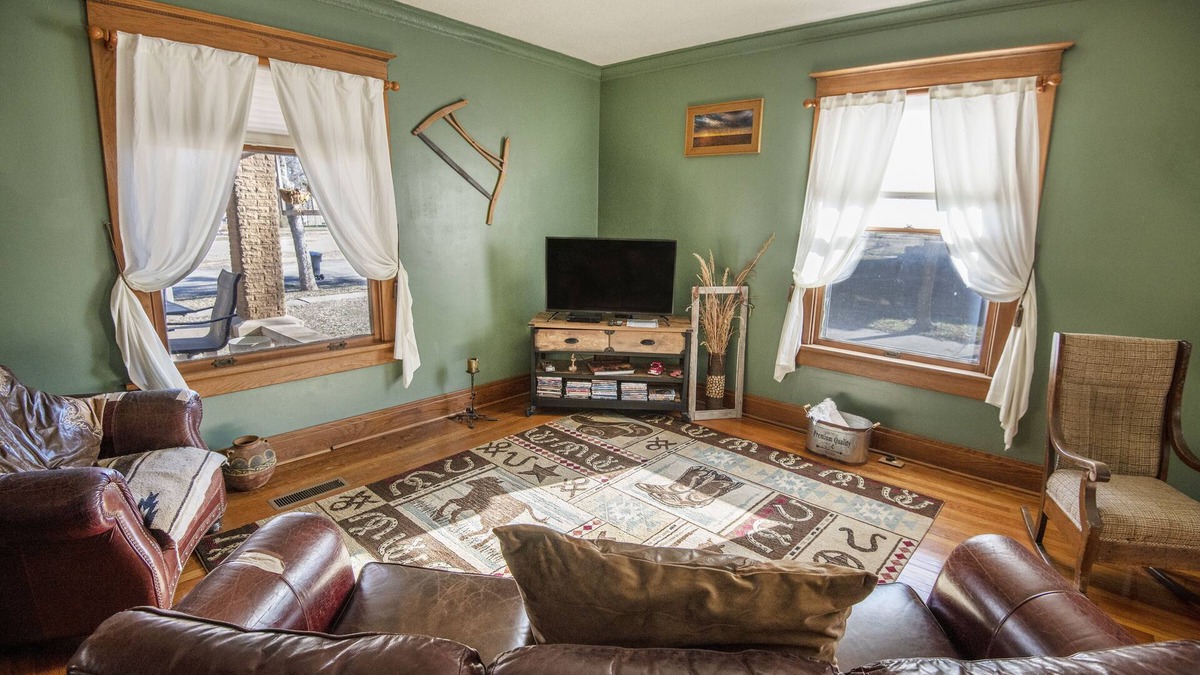Cottonwood Falls House | Cozy Stone & Brick home in the heart of the Beautiful Flint Hills