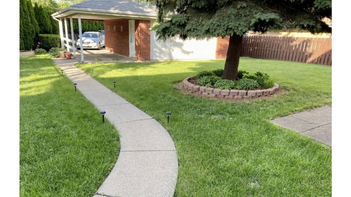 Park Ridge Apartment | Cozy Studio Apartment minutes from O'Hare Airport.