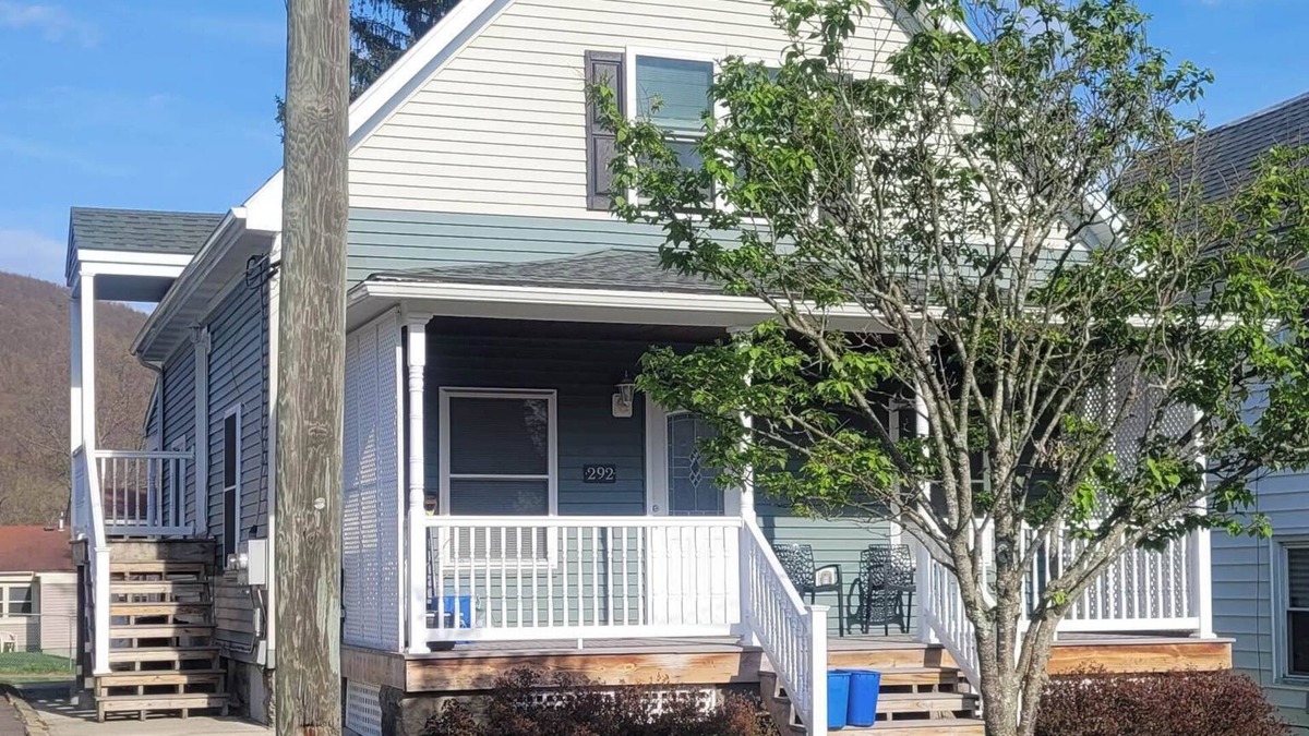Corning Apartment | Cozy studio apartment in Corning, NY