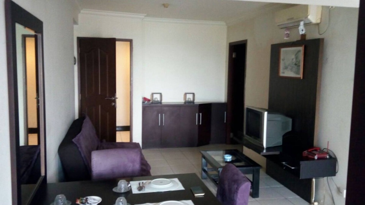Panunggangan Utara Apartment | Cozy Studio Apartment 2 Bedroom Sleeps 3 with Great Location-GWR1916