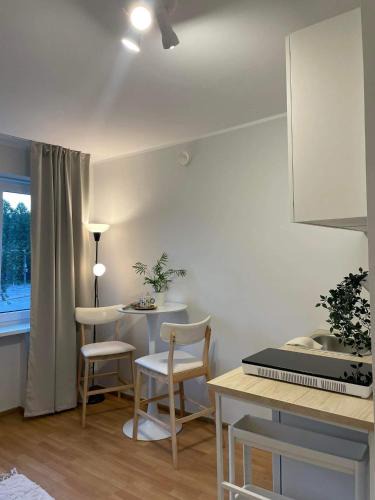 Lillekula Apartment | Cozy Studio by Kristiine Centre