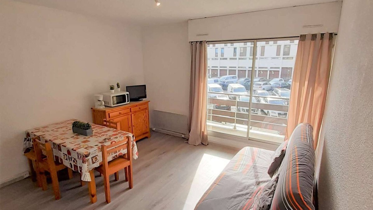 Pla d'Adet Apartment | Cozy Studio Cabine for 6 - Ski-In/Ski-Out, Balcony, Parking, WiFi - Saint-Lary-Soulan