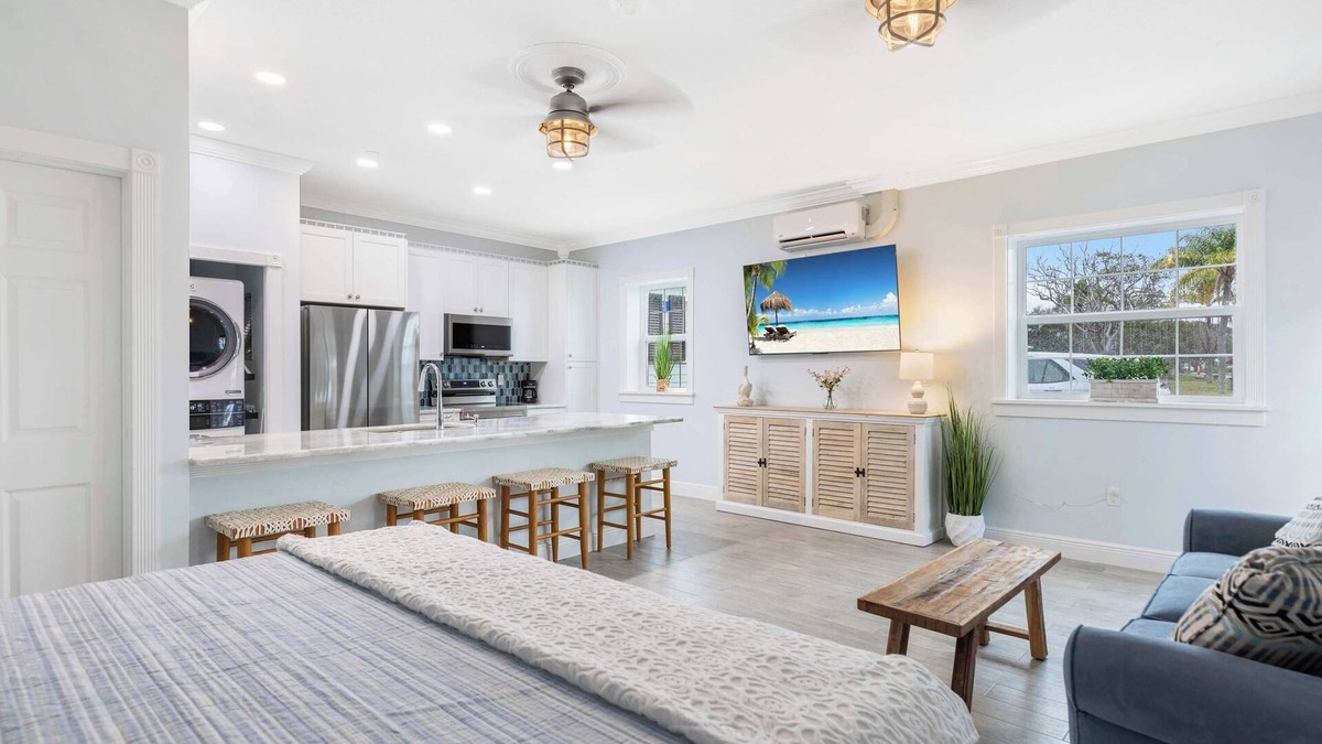 Sebastian Apartment | Cozy Studio Condo in Sebastian!