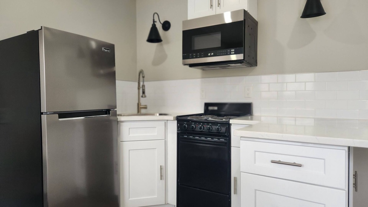 Kingwood Apartment | Cozy studio great for Long-term stays!