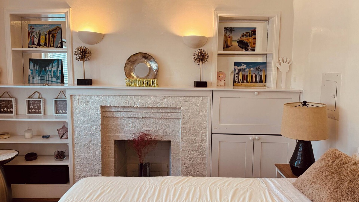 Wilshire Montana Apartment | Cozy studio home in Santa Monica