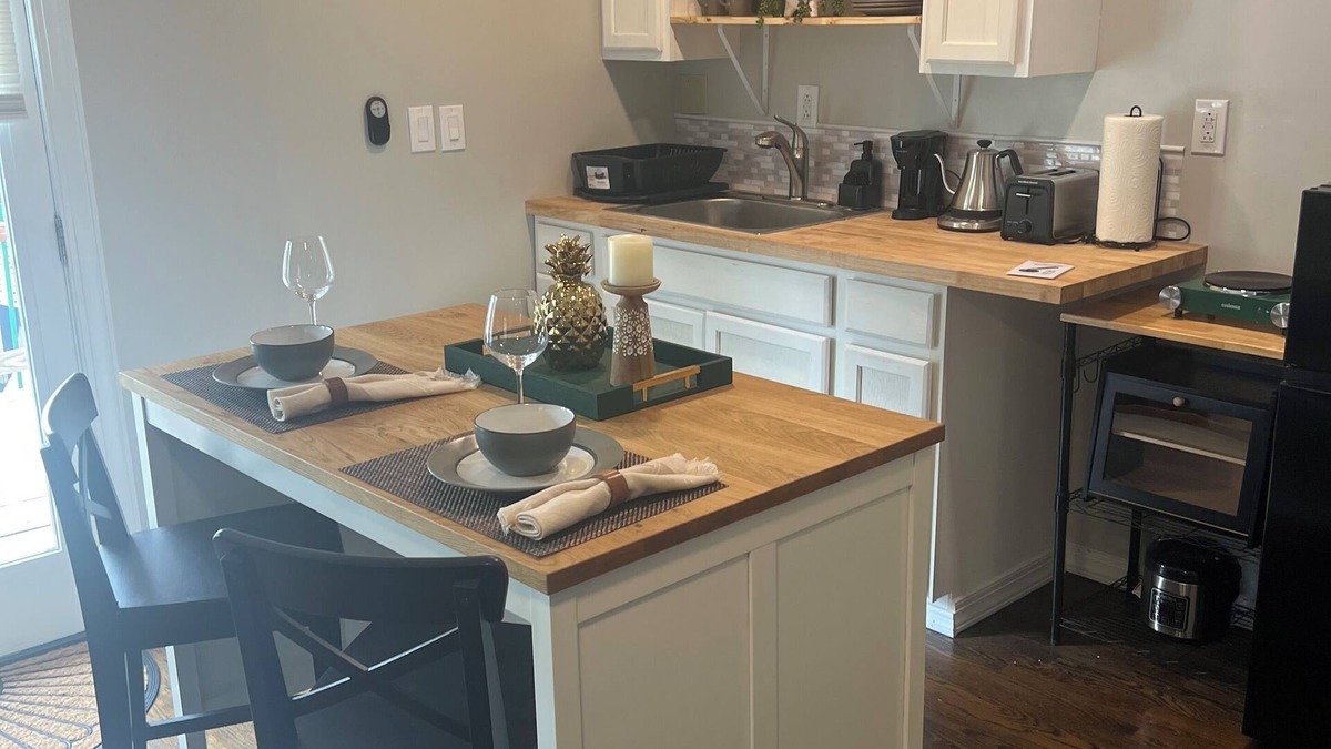 Antioch Apartment | Cozy studio in adorable Nashville with WiFi, AC