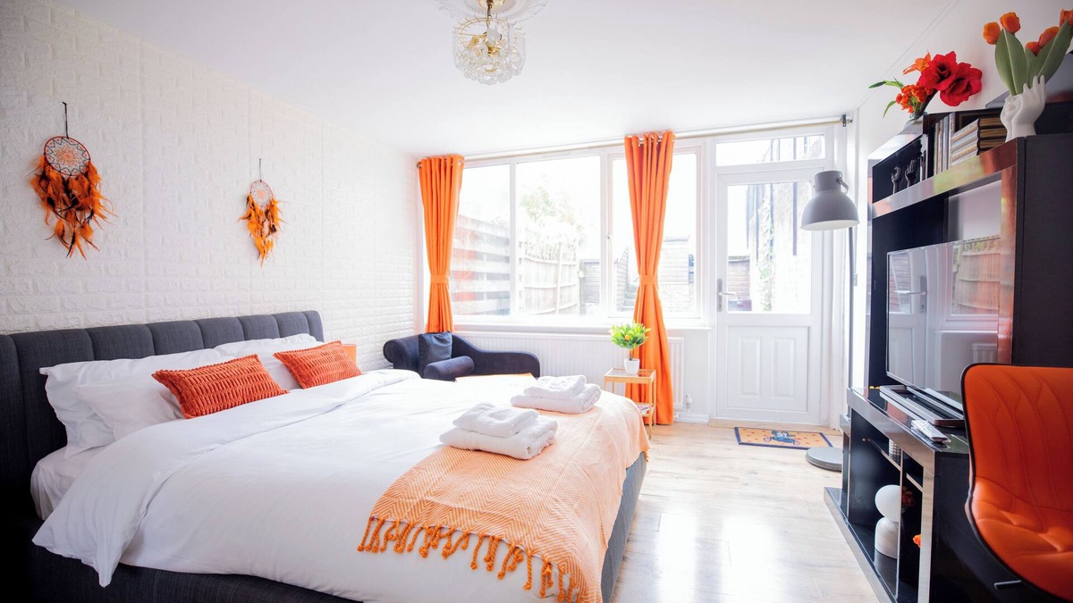 Cathedrals Apartment | Cozy Studio in Central London