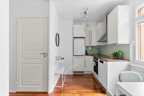Ullanlinna Apartment | Cozy Studio in Elegant Ullanlinna