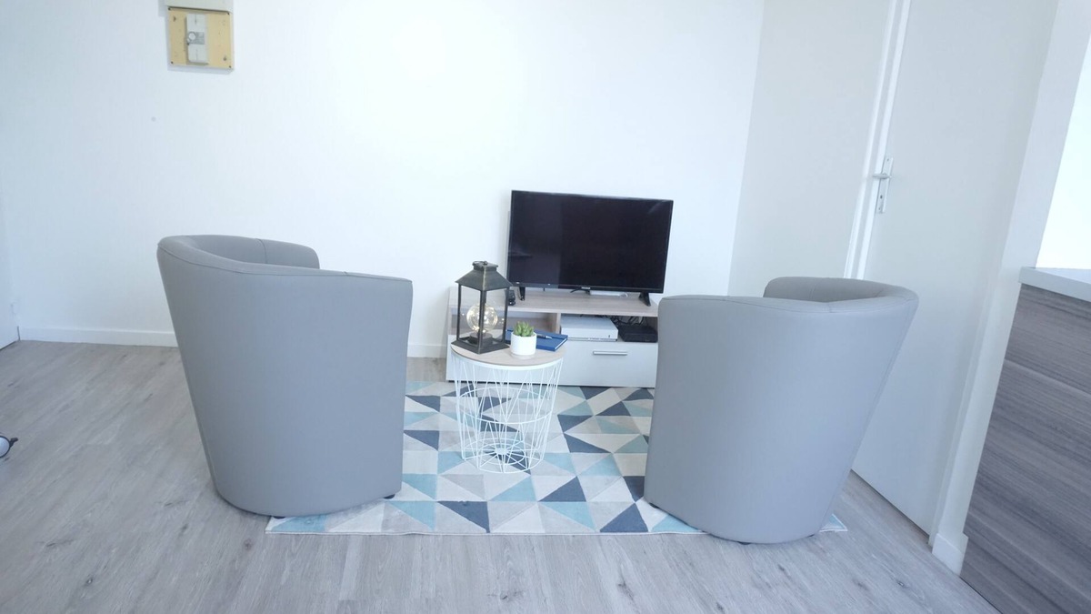 Saint-Quentin Apartment | Cozy Studio in Saint-Quentin