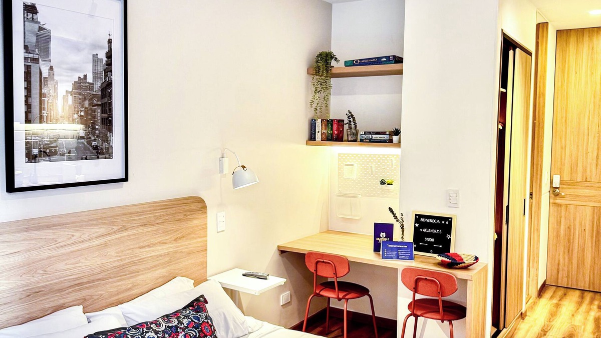 Chico Apartment | Cozy studio near 93 park with terrace, WiFi, fitness room and coworking