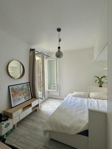 Clichy Apartment | Cozy studio near Paris