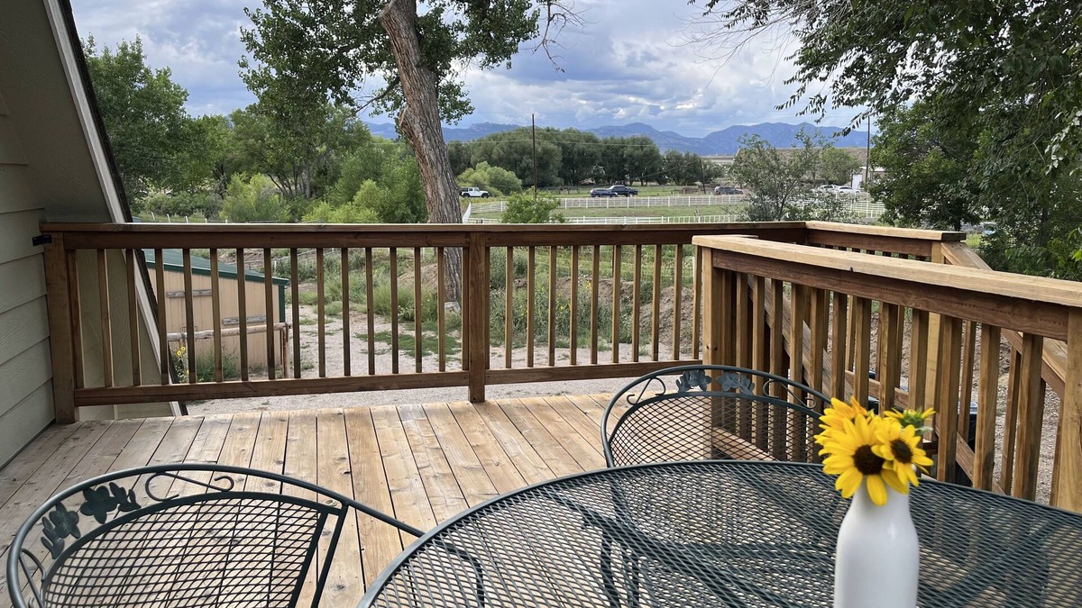 Arvada Apartment | Cozy Studio on Ranch with Mountain Views