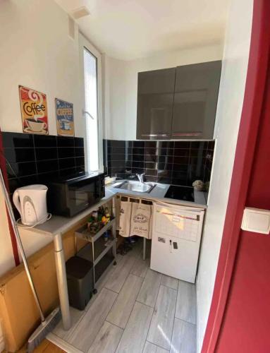 L'Ile-Saint-Denis Apartment | Cozy Studio with in paris