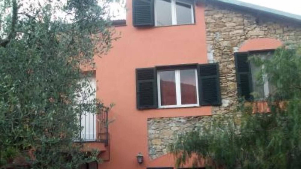 Olivastri Apartment | Cozy studio with large terrace overlooking the countryside a few kilometers from the sea. Typical residence