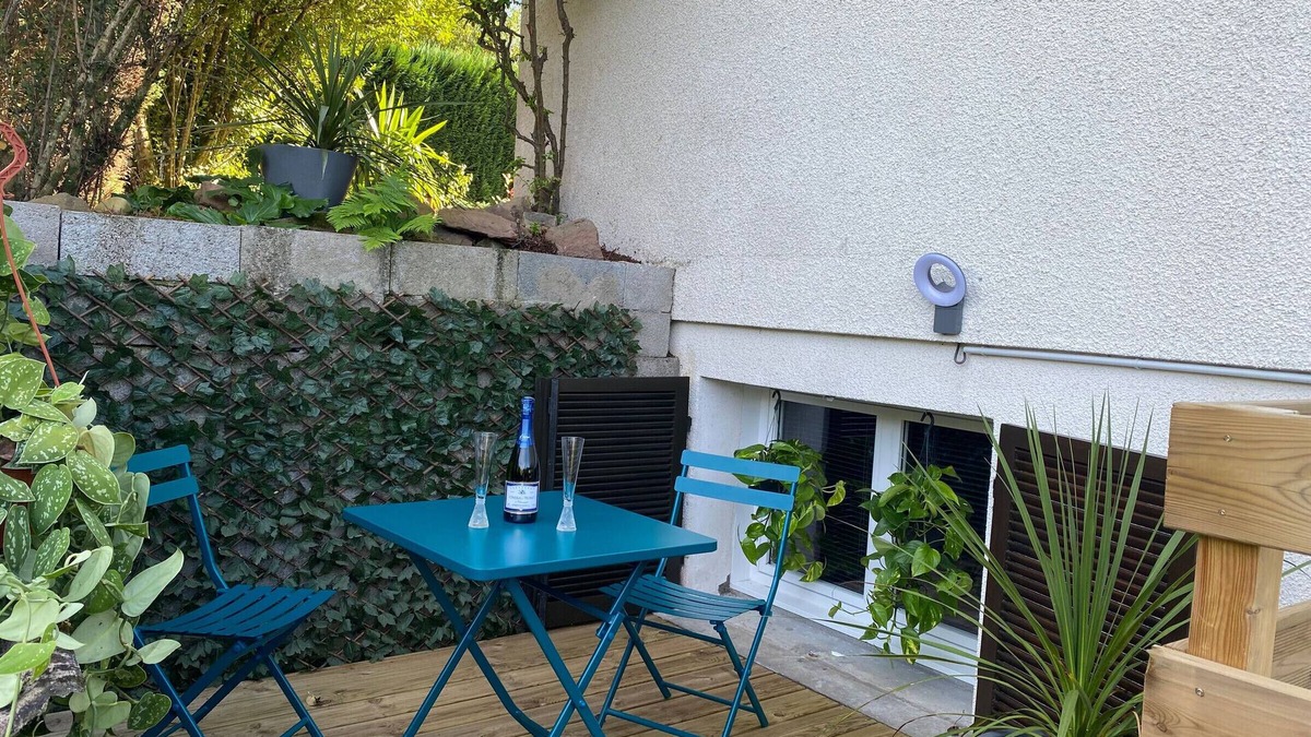 Dinoze Apartment | Cozy studio with terrace near Epinal, parking included