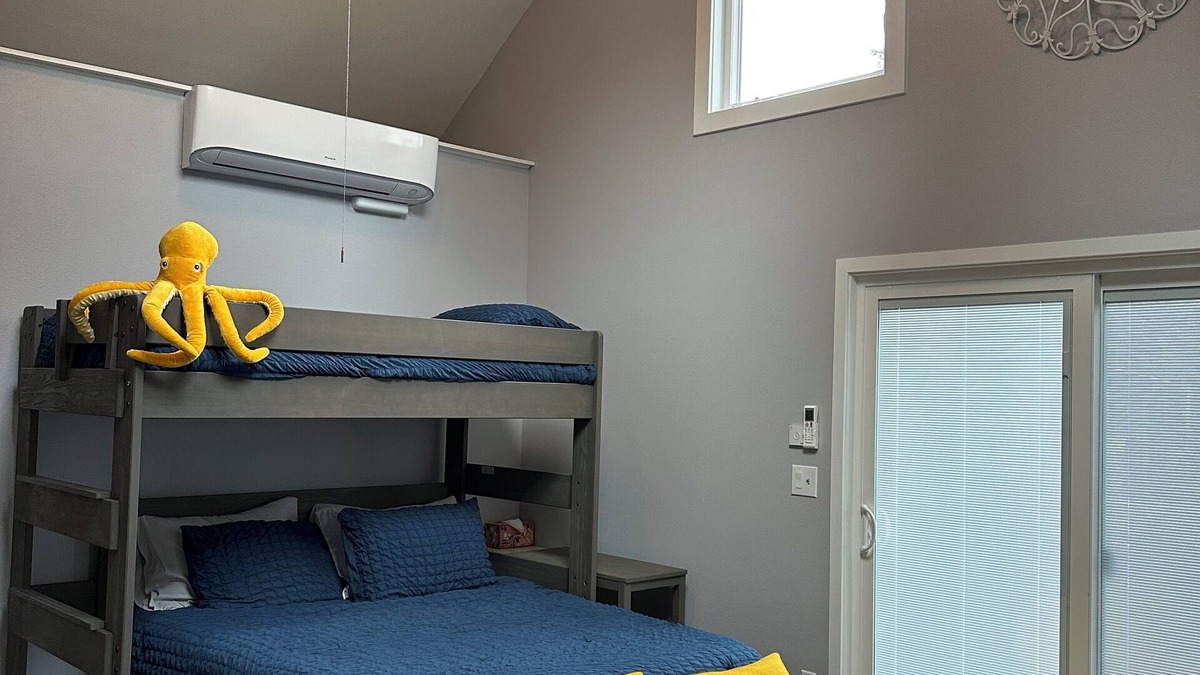 Hillsboro Apartment | Cozy studio with WiFi and AC in charming Hillsboro