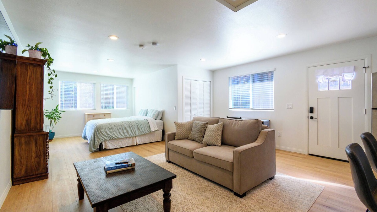 South Redlands Apartment | Cozy studio with WiFi and AC in enchanting Redlands